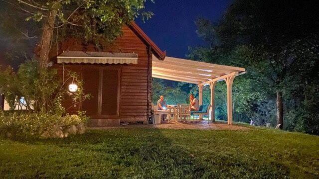 Отель Una Kamp Босанска-Крупа Экстерьер фото