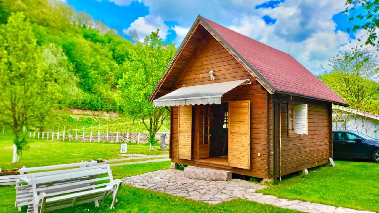 Отель Una Kamp Босанска-Крупа Экстерьер фото