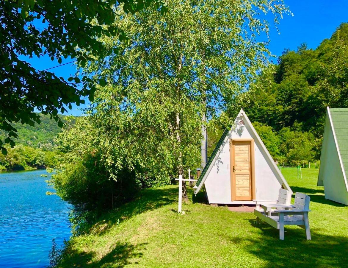 Отель Una Kamp Босанска-Крупа Экстерьер фото