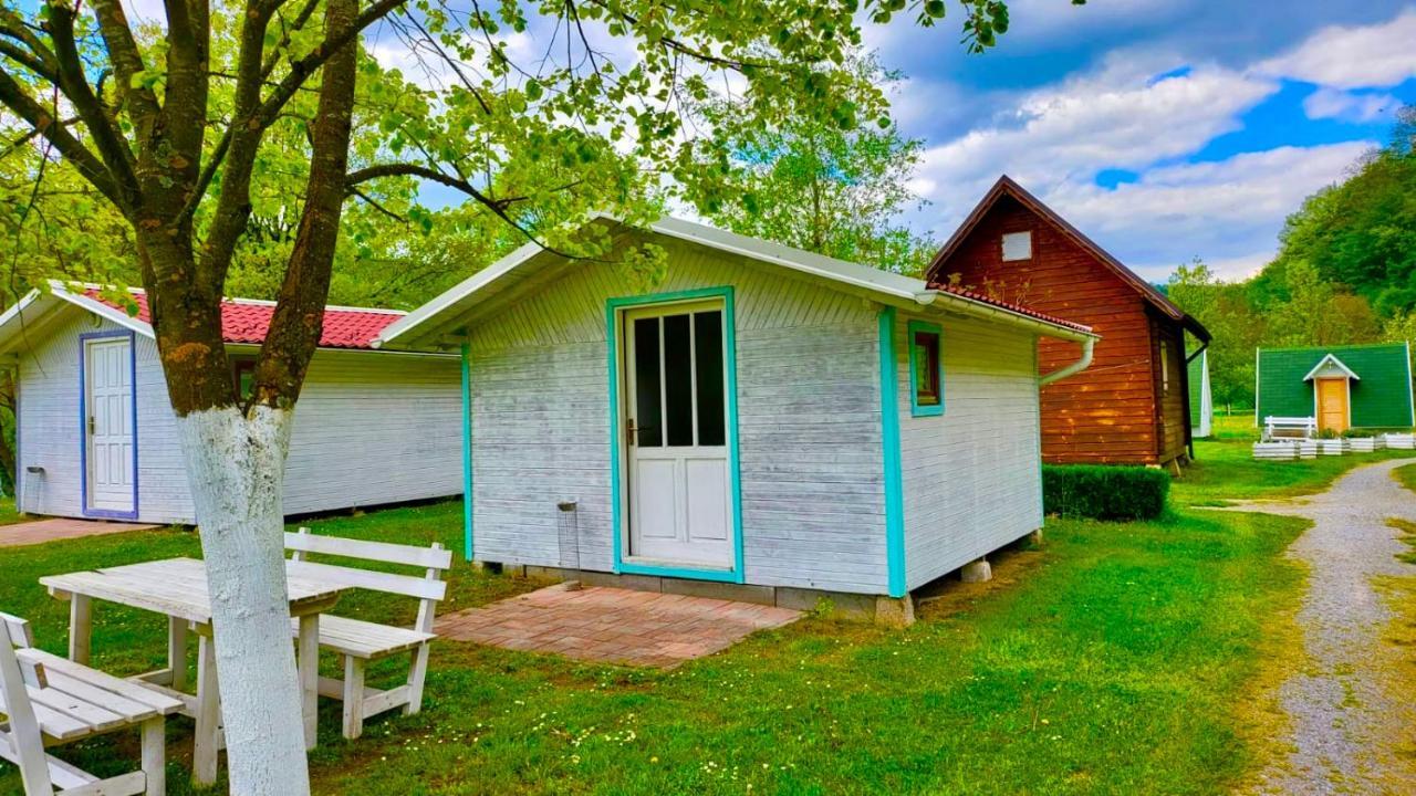 Отель Una Kamp Босанска-Крупа Экстерьер фото